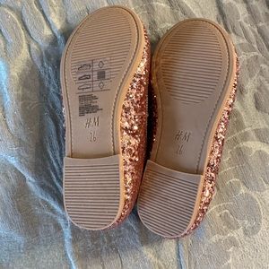 H&M girl shoes, new.